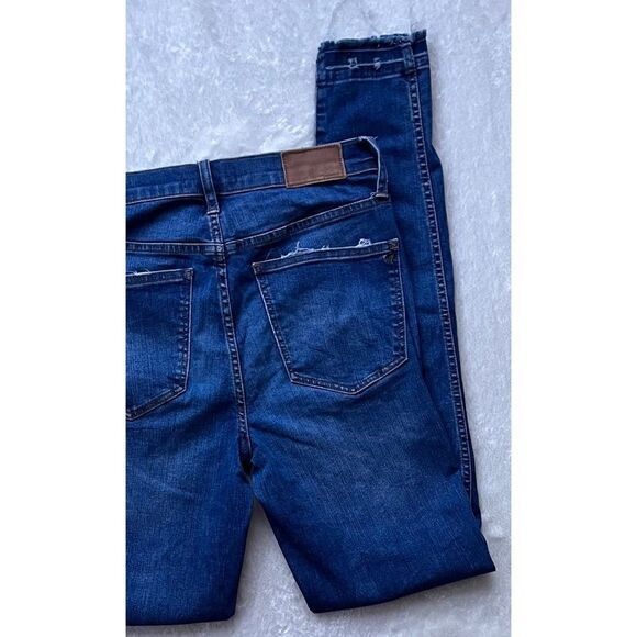 Madewell Taller 10" High-Rise Skinny Jeans: Drop-Hem Edition in Rosecliff Wash - Picture 16 of 16